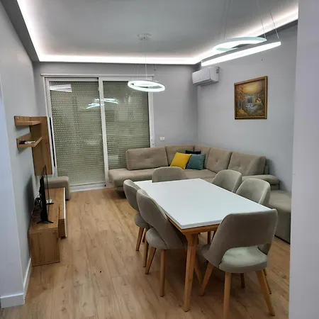 Marco's Spacious Διαμέρισμα *
